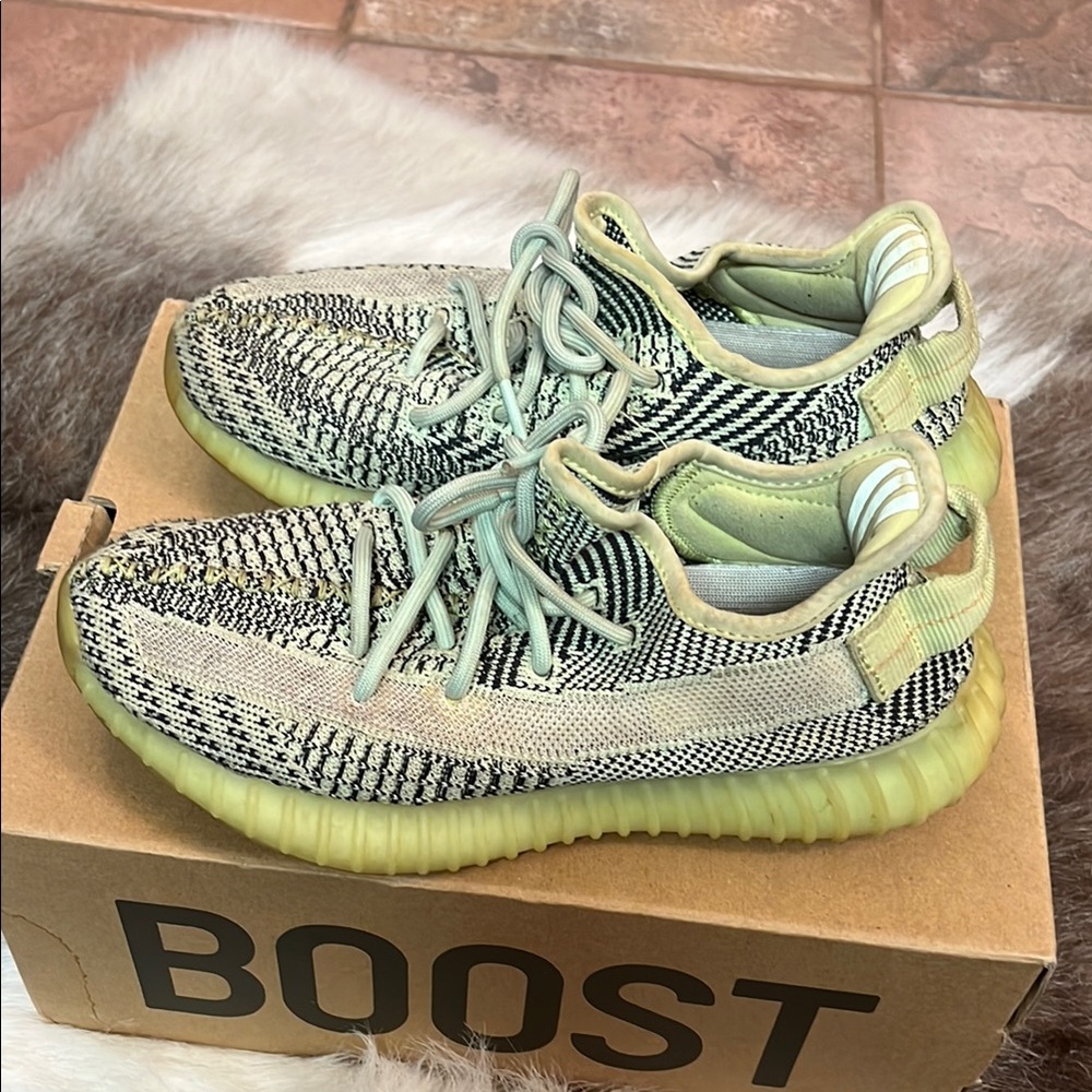 Adidas Yeezy Boost 350 V2 Sneakers - Gray/Yellow - Picture 5 of 7
